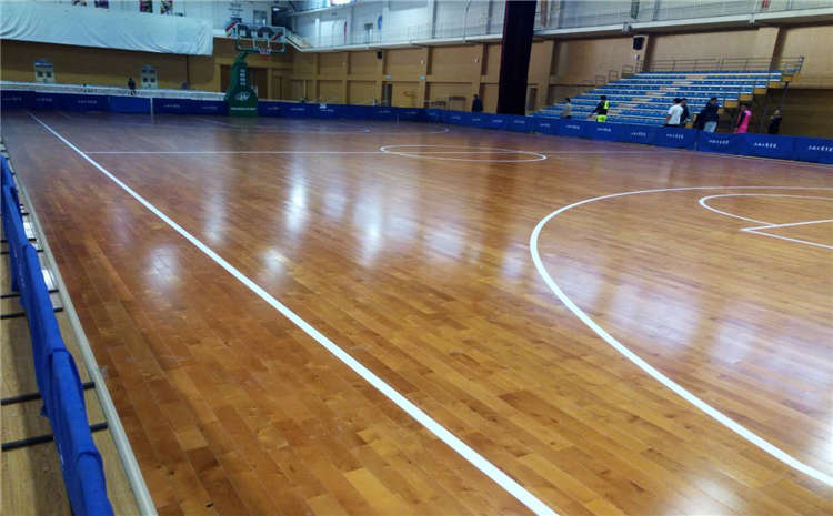 風(fēng)雨操場實木地板品牌電話