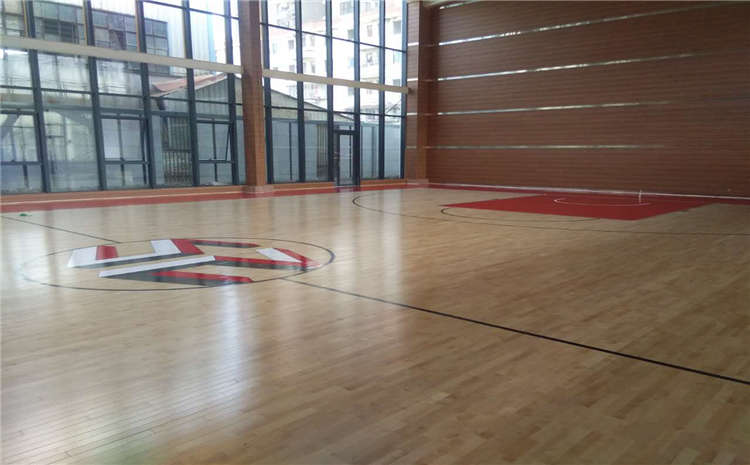學(xué)校NBA籃球場木地板怎么翻新