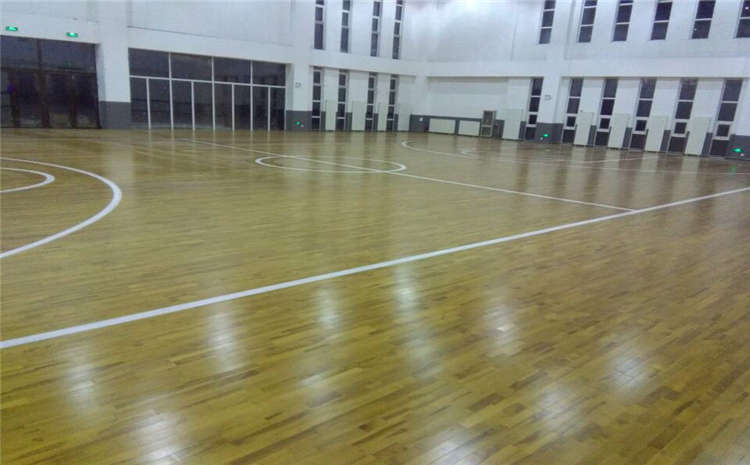20厚籃球館木地板怎么保養?