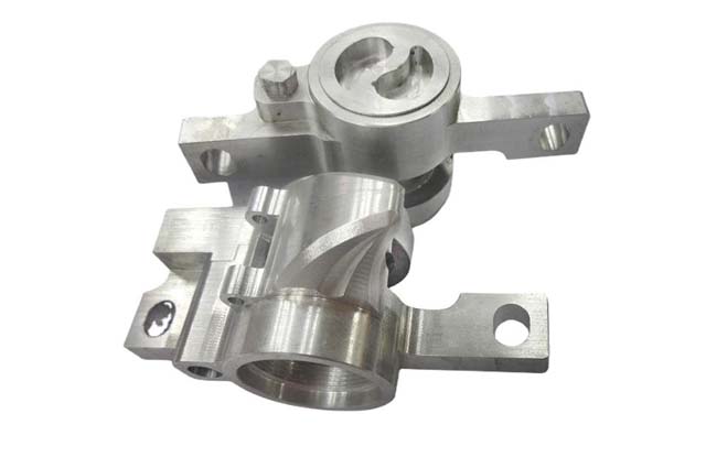 上海專用實(shí)木運(yùn)動地板翻新